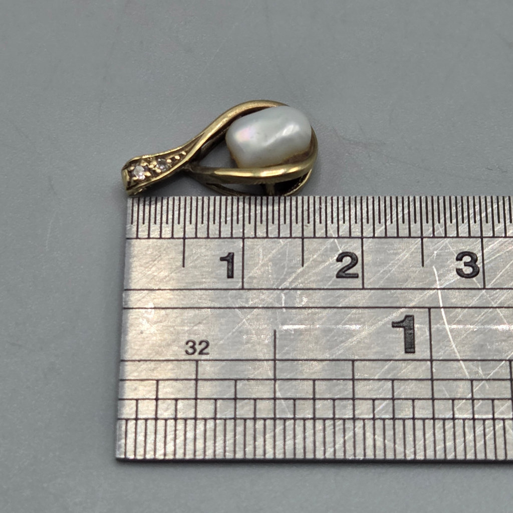 14K Gold Pendant with Pearl - image 6 of 7