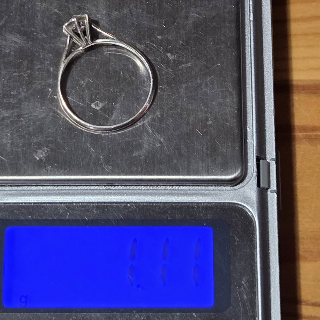 Sterling Silver Ring with Clear Stone Size 5 - 1.1 grams - image 5 of 5