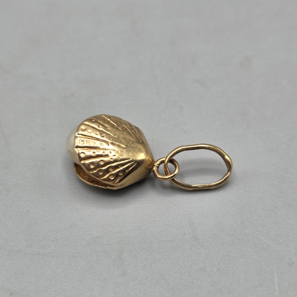 18K Gold Pendant/Charm - image 2 of 6