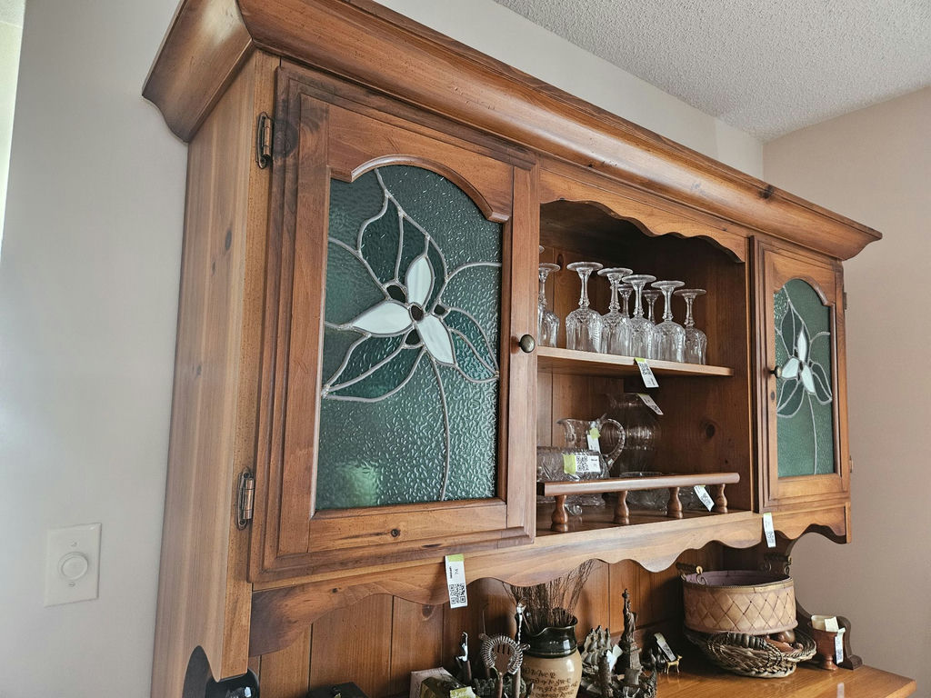 Oak wooden dining room buffet and hutch with hand crafted stainedglass-front cabinet - image 2 of 21