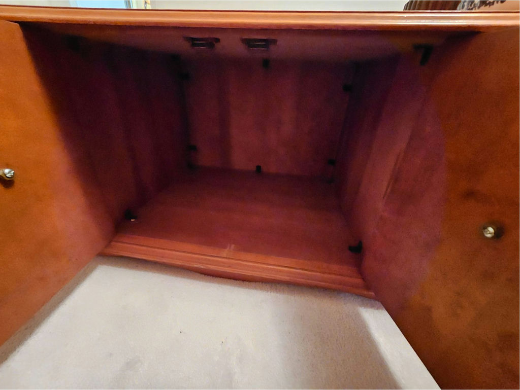 Wooden storage coffee table - image 7 of 7
