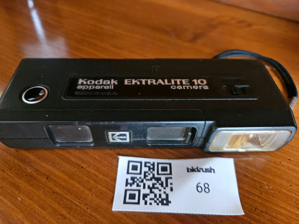 Kodak Ektralite 10 camera with code-tag - image 1 of 4