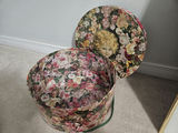 Assorted Hats and a Floral Hatbox - thumbnail 6 of 8