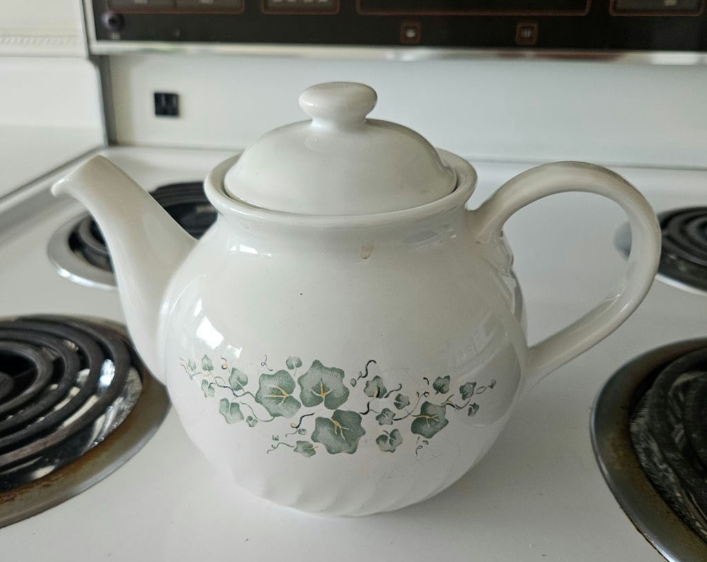 Ivy-pattern Corelle White Dinnerware and Glassware Set. Matching Mixing Bowls and Servingware - image 13 of 28