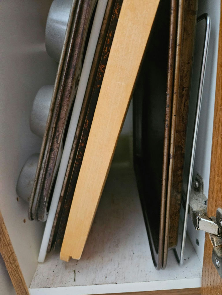 Muffin pans, baking sheets, and cutting boards - image 2 of 4