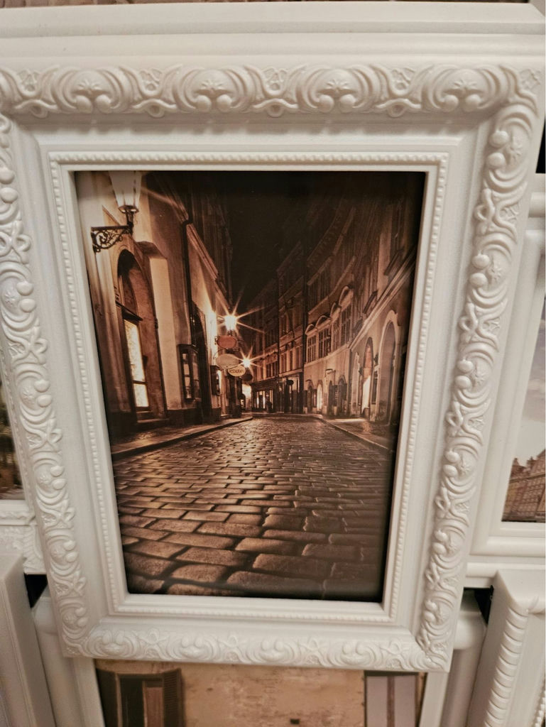 Set of white ornate photo frames - image 5 of 7