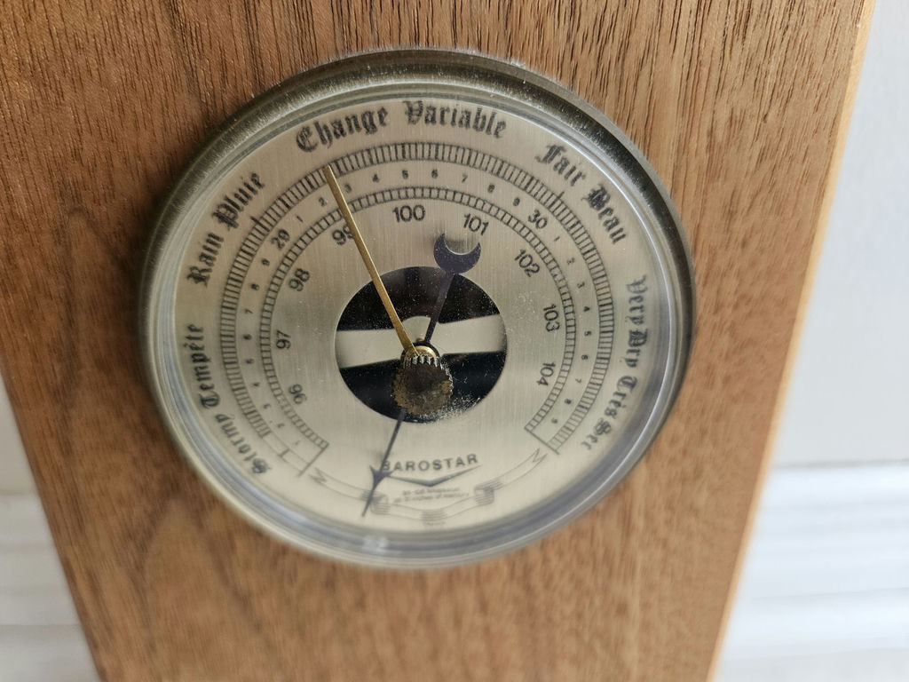 Wooden wall-mounted weather station with thermometer and barometer - image 4 of 6