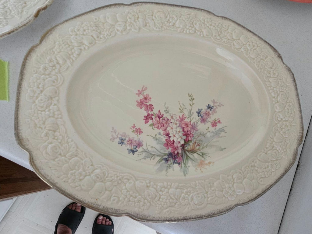 Pair of oval floral ceramic plates/platters with embossed border - image 3 of 9