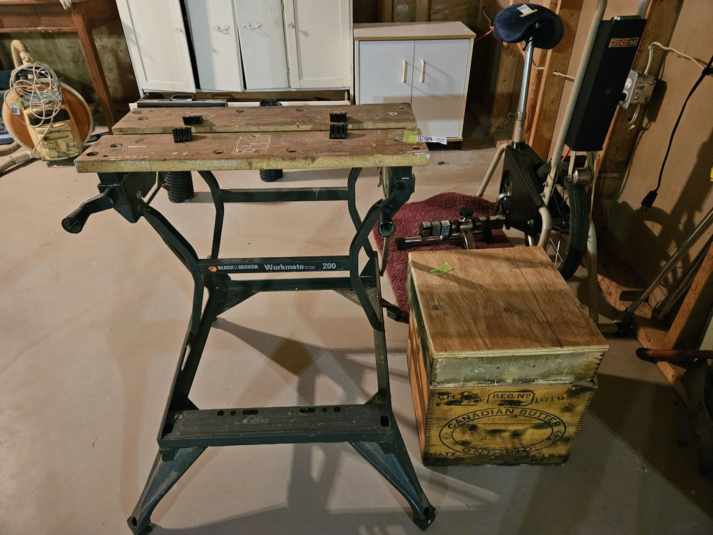 Black & Decker Workmate 200 workbench with butter crate - image 1 of 6