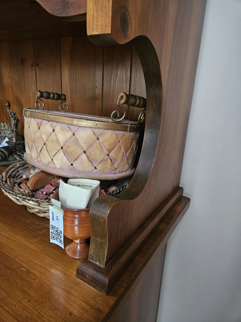 Oak wooden dining room buffet and hutch with hand crafted stainedglass-front cabinet - image 18 of 21