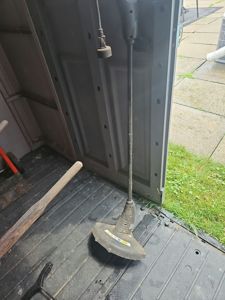 Corded weed whacker - image 1 of 7