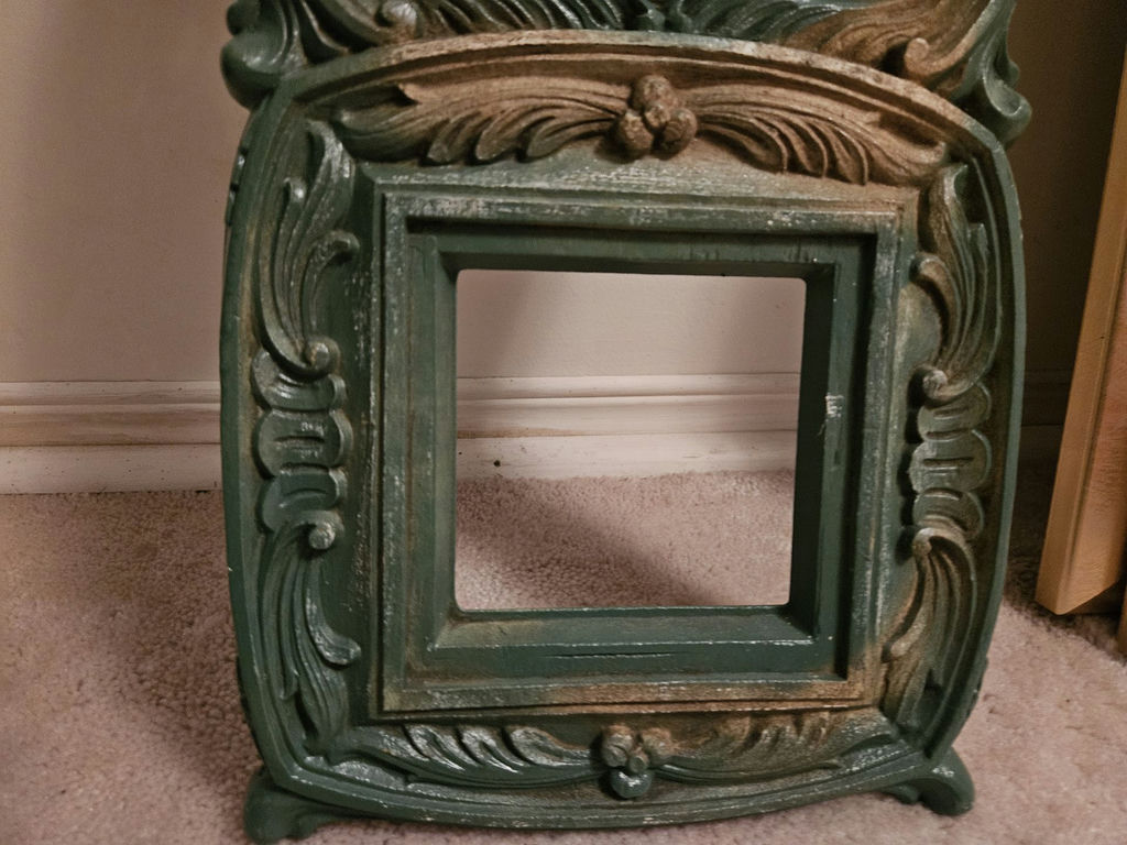 Three-section ornate green cast-iron look wall panel - image 2 of 5