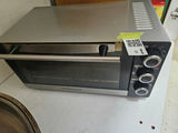 Hamilton Beach toaster oven with baking tray - thumbnail 1 of 6
