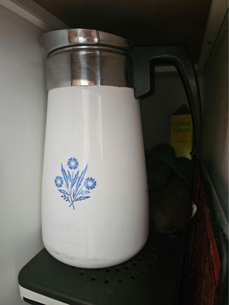 Drip coffee maker with glass carafe and Corning Ware Coffee Pot - image 4 of 4