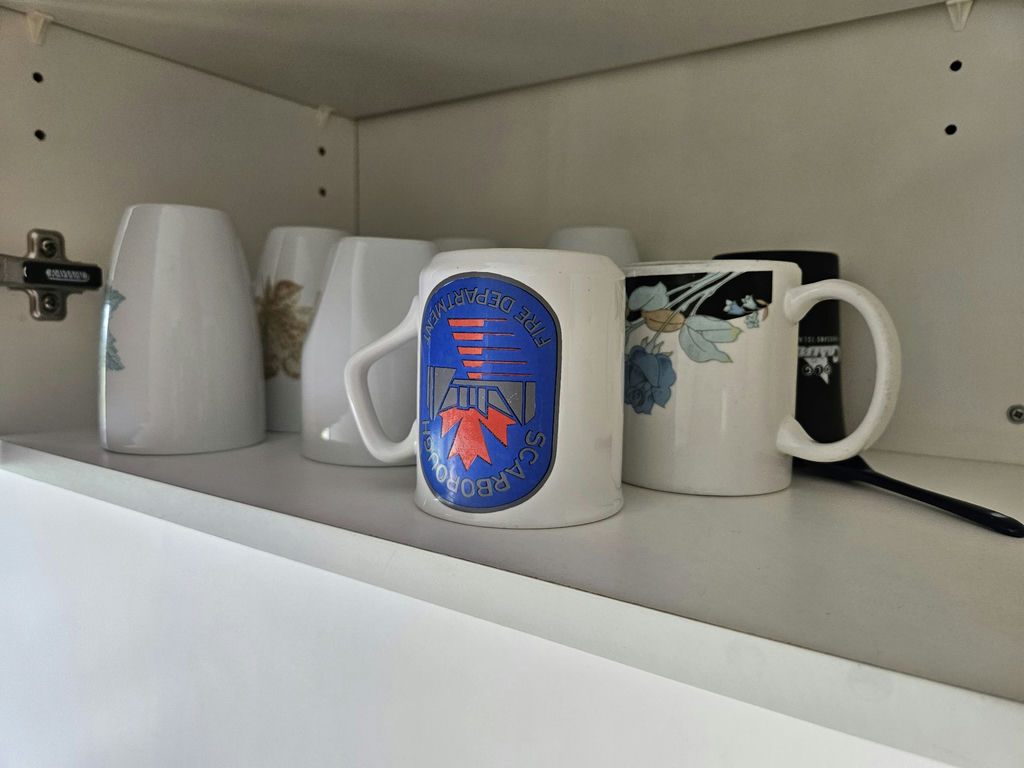 Glassware and Dinnerware Collection - image 2 of 8
