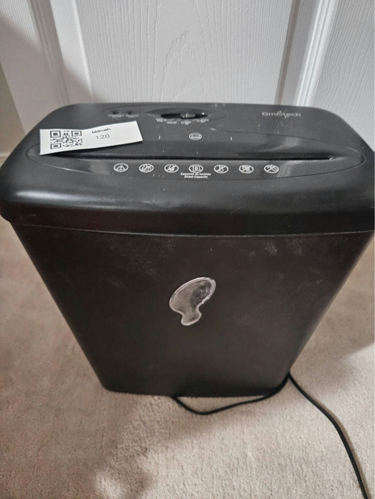 Omnitech paper shredder - image 2 of 8