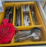 Assorted kitchen cutlery and utensils - thumbnail 4 of 4