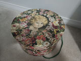 Assorted Hats and a Floral Hatbox - thumbnail 7 of 8