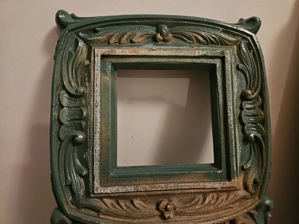 Three-section ornate green cast-iron look wall panel - image 4 of 5