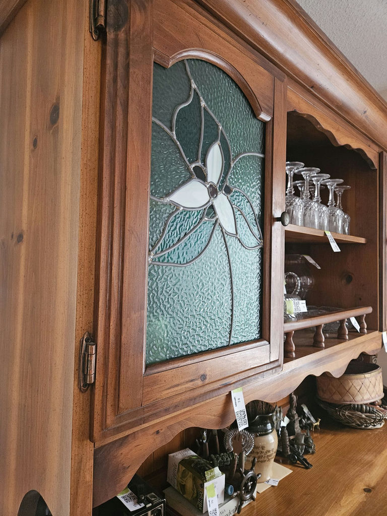 Oak wooden dining room buffet and hutch with hand crafted stainedglass-front cabinet - image 6 of 21
