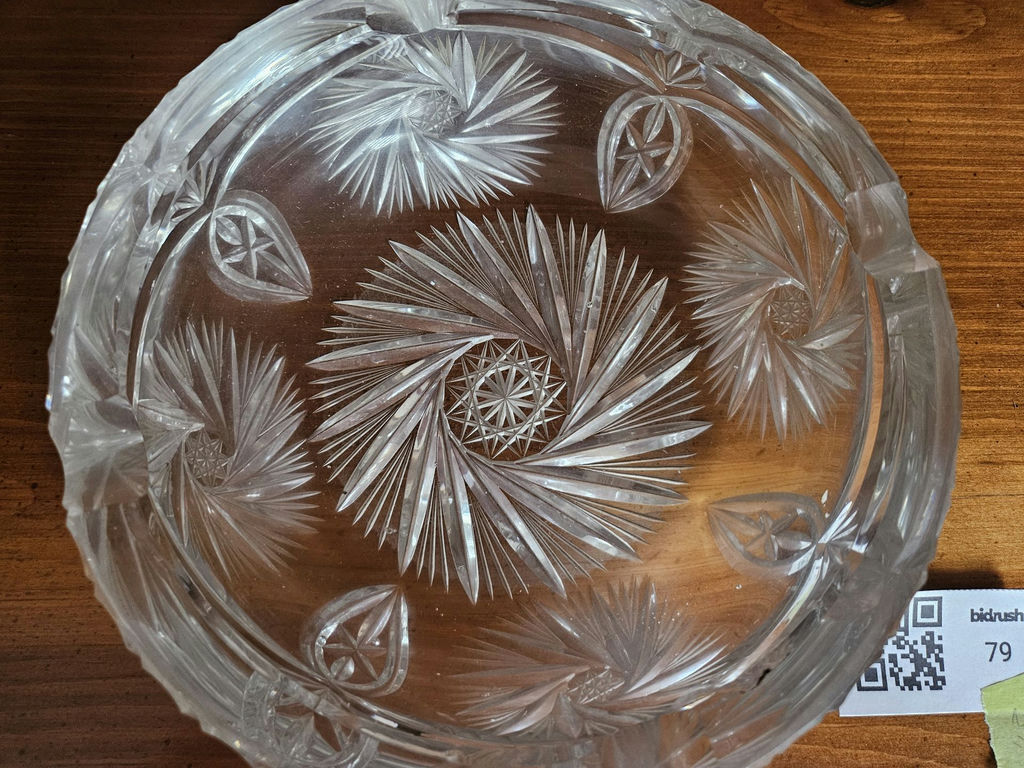 Crystal cut-glass ashtray - image 3 of 5