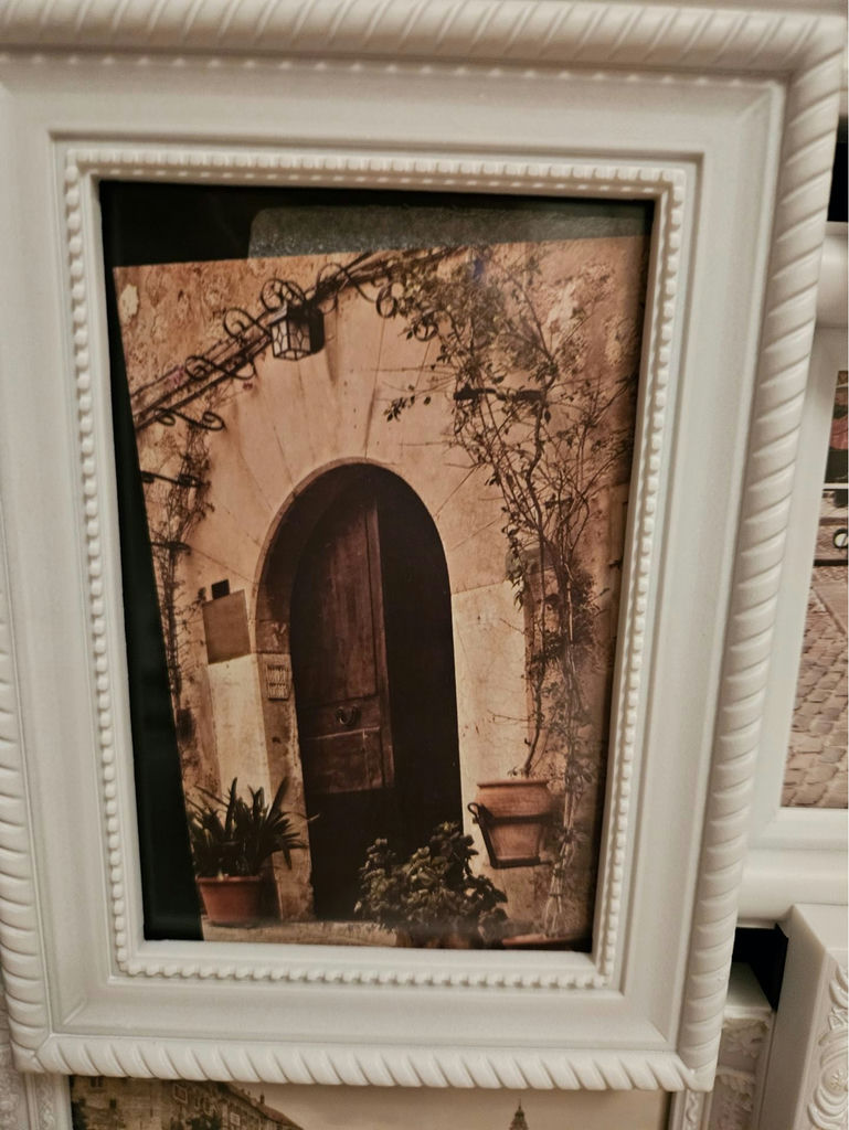 Set of white ornate photo frames - image 6 of 7