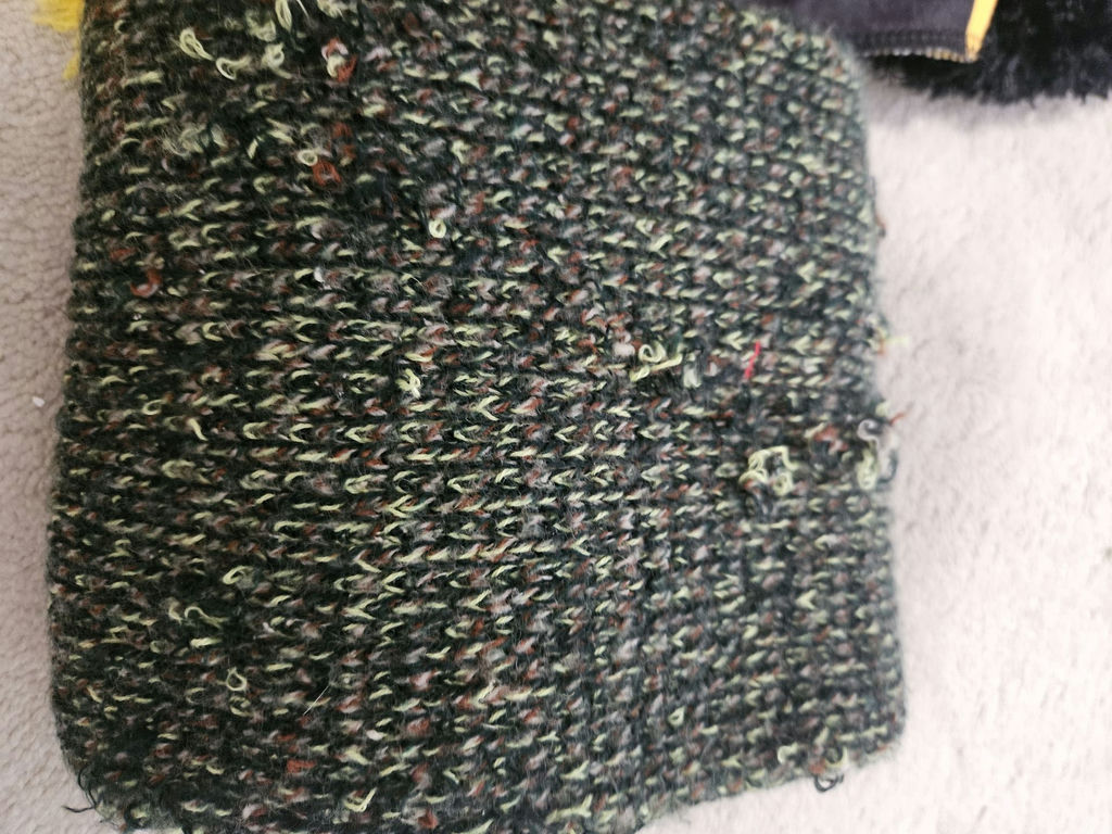Assorted Winter Gloves and Scarves - image 3 of 6