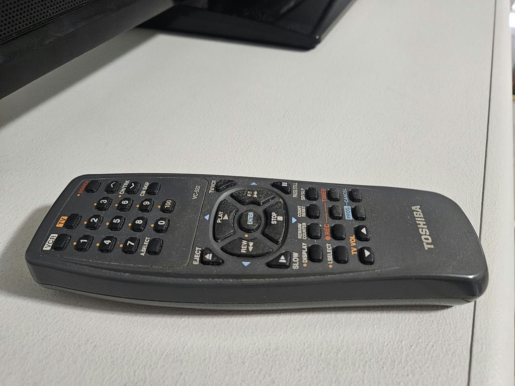 Toshiba Flat Screen Television - image 7 of 8