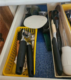 Assorted kitchen cutlery and utensils - thumbnail 2 of 4