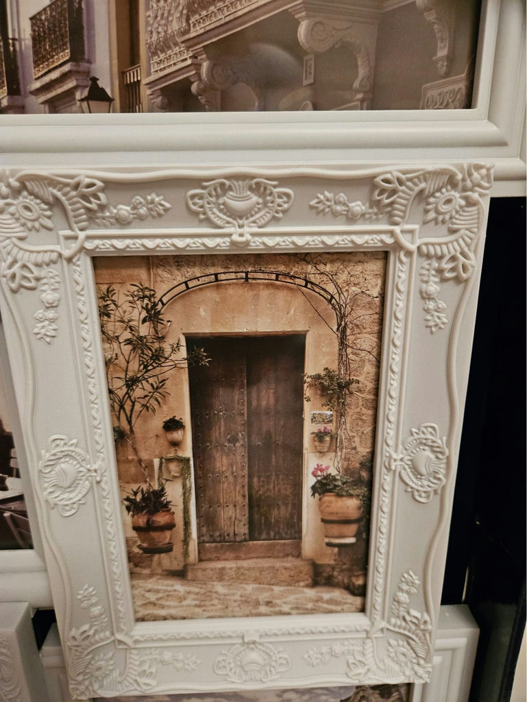 Set of white ornate photo frames - image 4 of 7