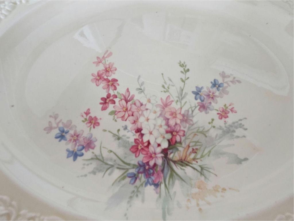 Pair of oval floral ceramic plates/platters with embossed border - image 5 of 9