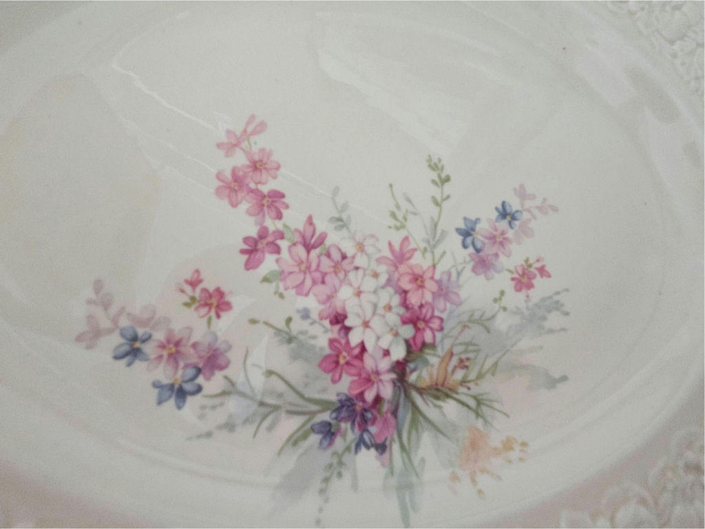 Pair of oval floral ceramic plates/platters with embossed border - image 4 of 9