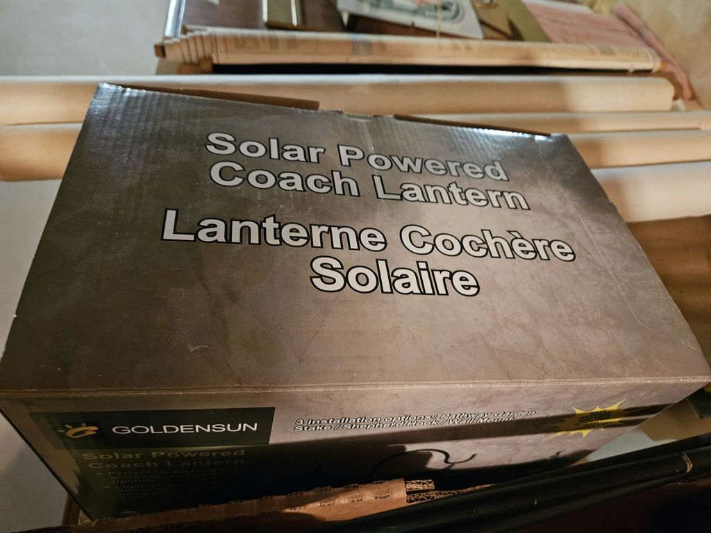 Solar Powered Coach Lanterns - image 3 of 7