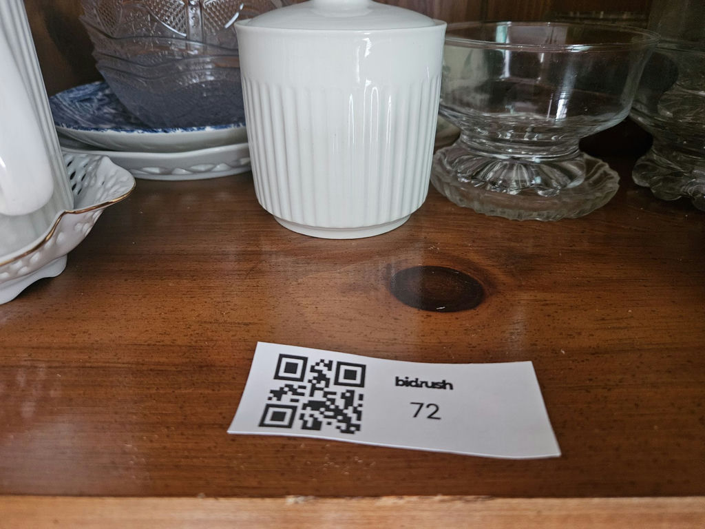 Assorted Glassware and Ceramics - image 5 of 7