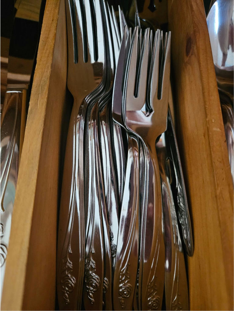 Assorted silverware and kitchen utensils - image 4 of 7