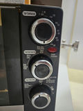 Hamilton Beach toaster oven with baking tray - thumbnail 2 of 6