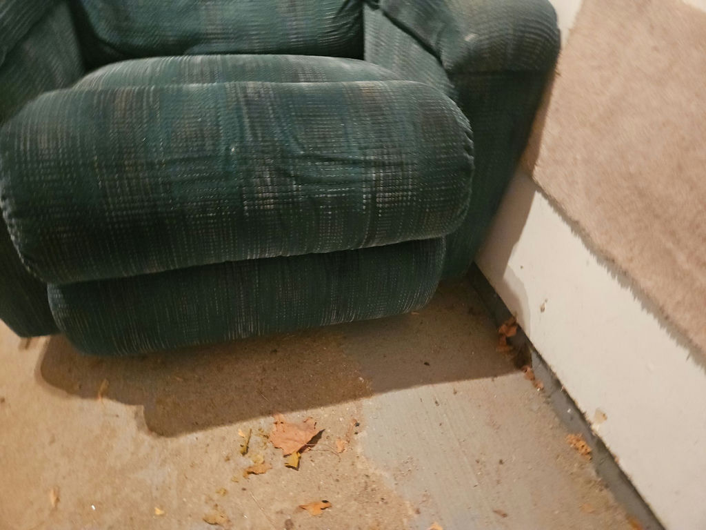 Green fabric recliner chair with power adapter - image 7 of 10