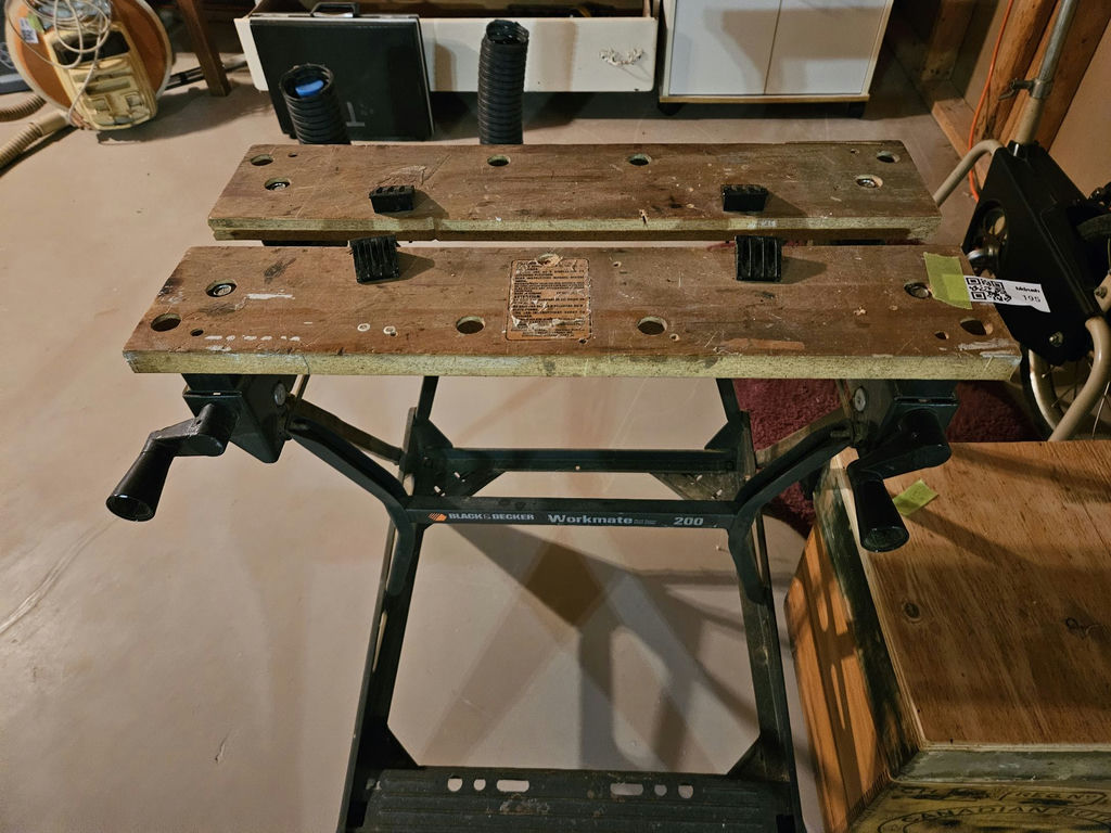 Black & Decker Workmate 200 workbench with butter crate - image 2 of 6