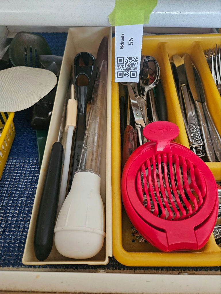 Assorted kitchen cutlery and utensils - image 3 of 4