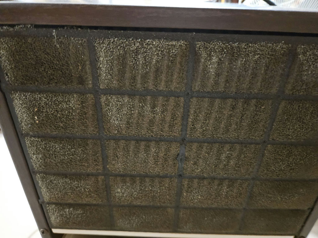 Box fan, oscillating fan and dehumidifier - image 7 of 9