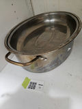 Large roasting pot with rack and lid - thumbnail 1 of 5