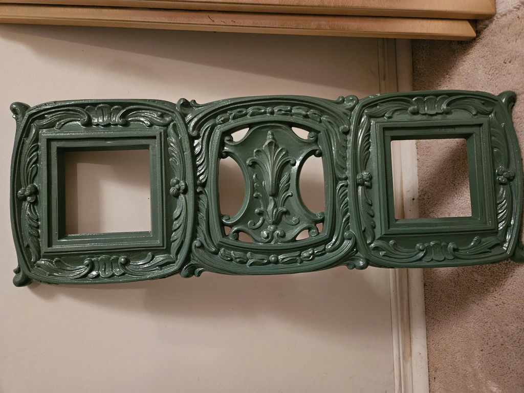 Three-section ornate green cast-iron look wall panel - image 5 of 5