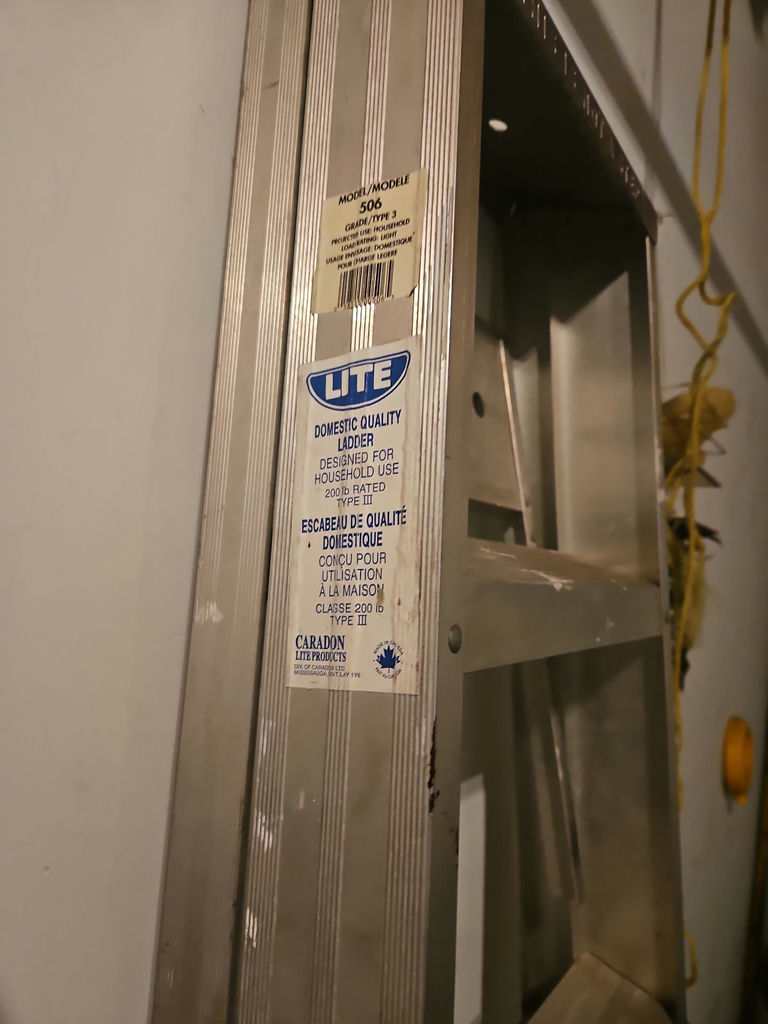 Aluminum multi-step ladder - image 3 of 5