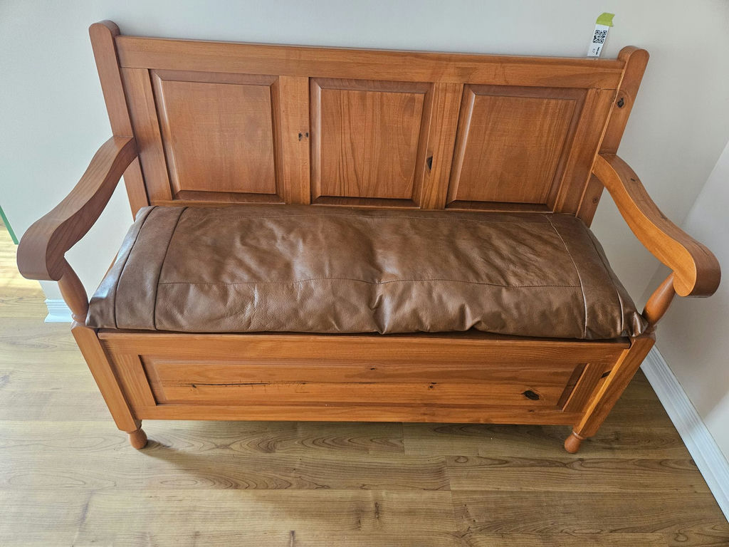 Wooden storage bench with leather cushion - image 4 of 12