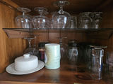 Glassware and assorted kitchen items - thumbnail 4 of 4