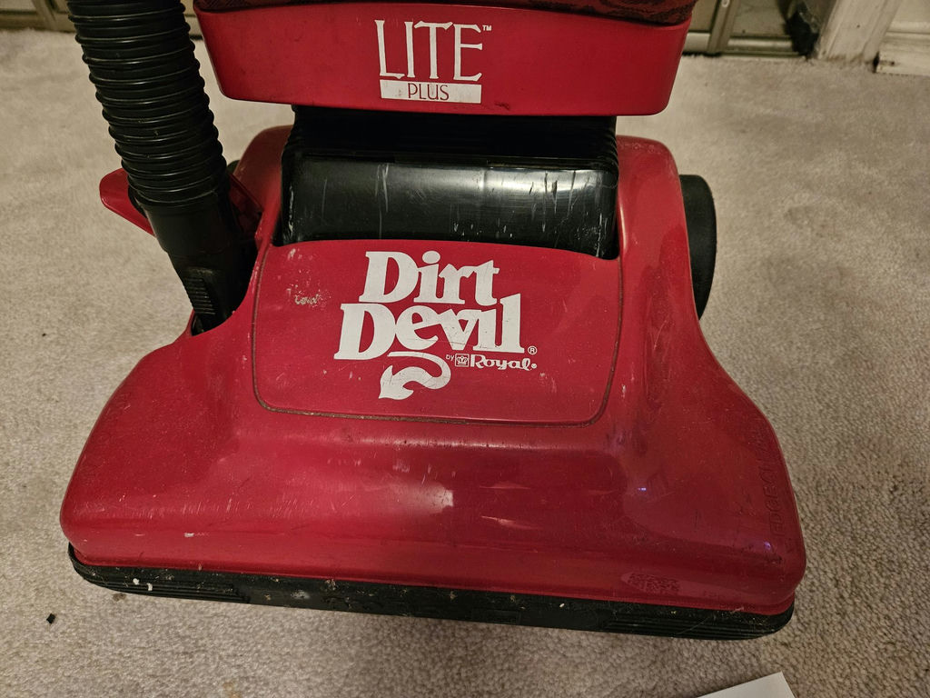 Dirt Devil by Royal red upright vacuum cleaner - image 2 of 5