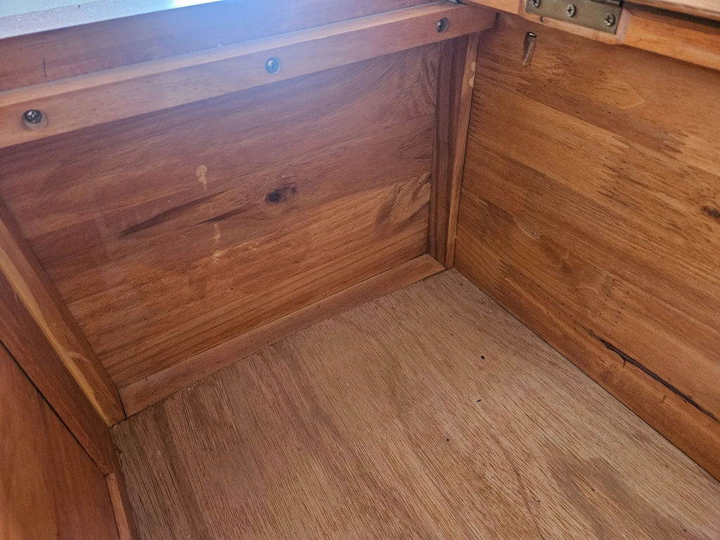 Wooden storage bench with leather cushion - image 11 of 12