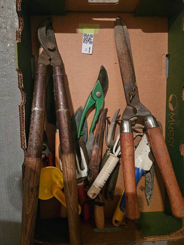 Assorted hand tools - image 1 of 3