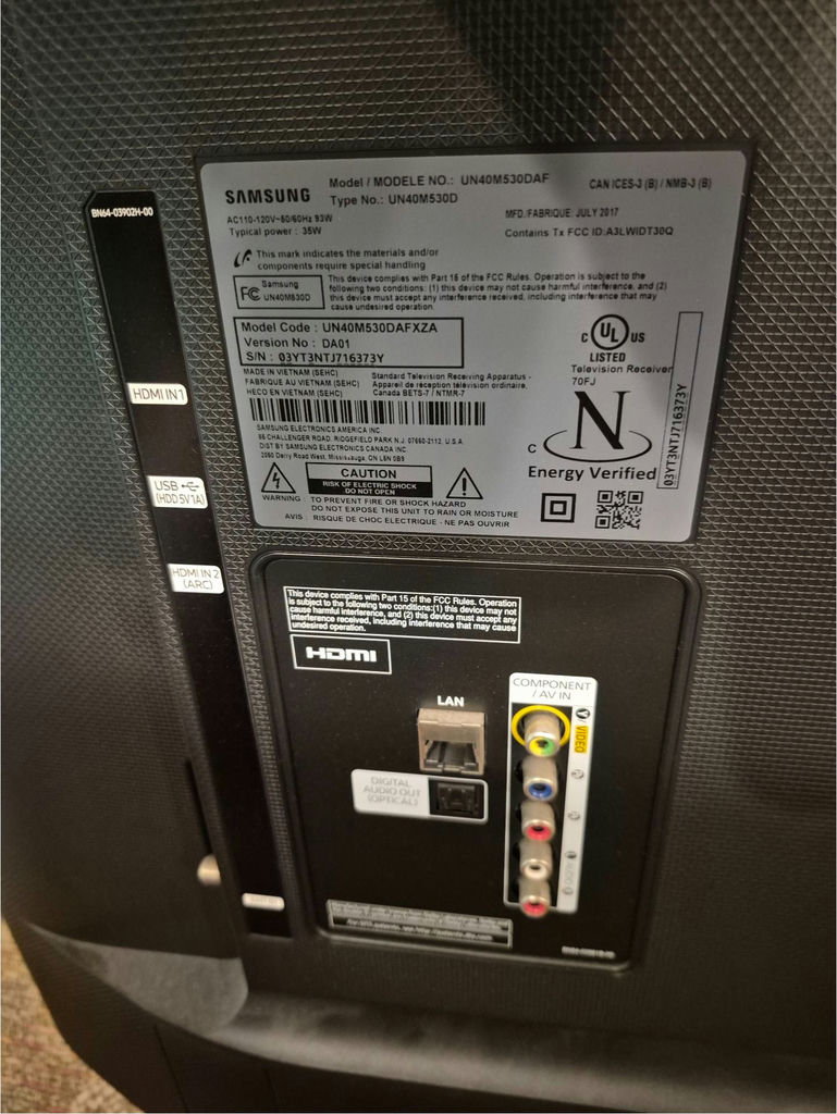 Samsung 40-inch flat-screen TV - image 3 of 3