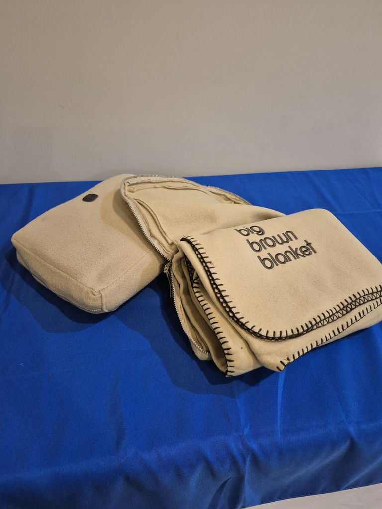 Two Bloomingdales Big Brown Blanket Throw Blanket with Storage Case - image 3 of 4